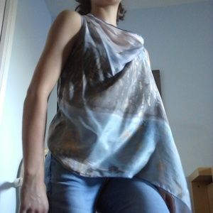 Waterfront artsy top